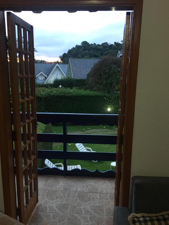 Colinas Capivari Suites Campos do Jordão エクステリア 写真